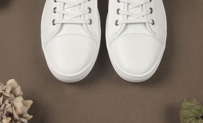 Sneakers en cuir blanches