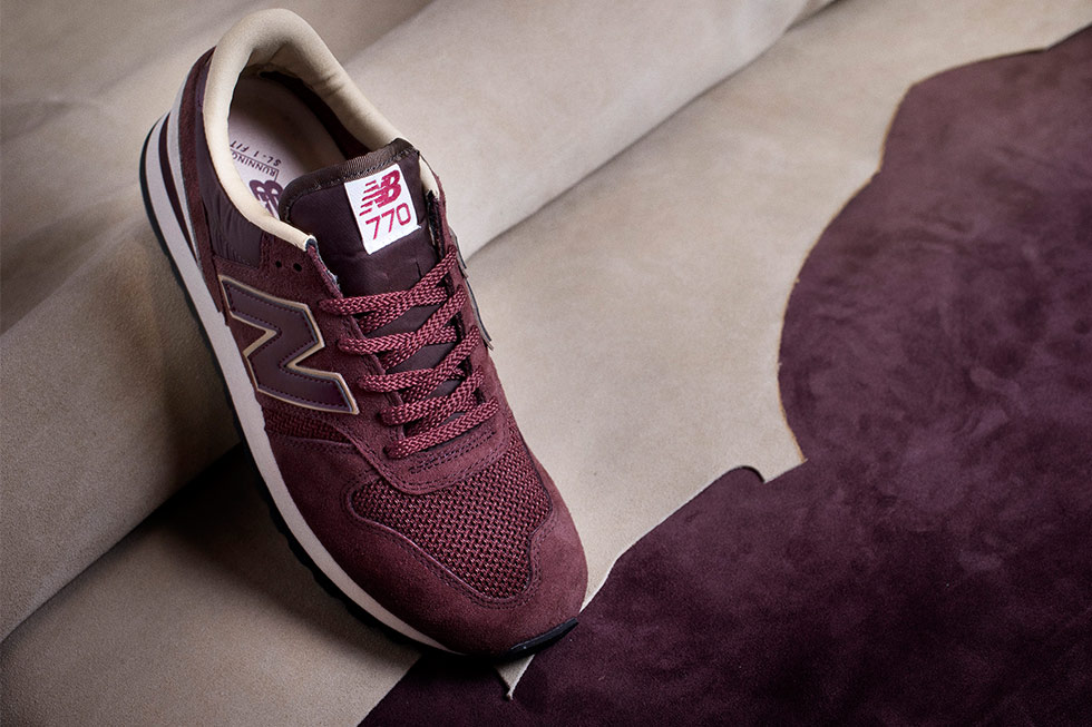 sneakers New Balance 770 rouge